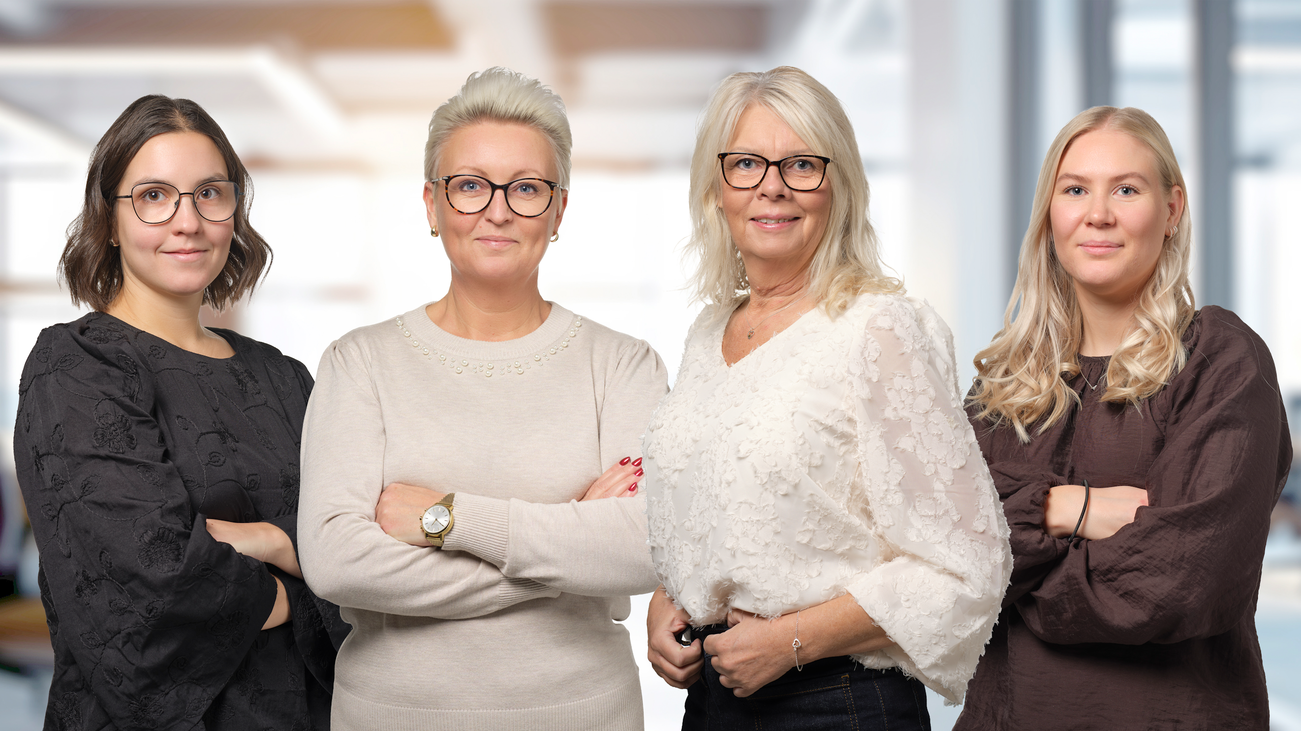 Gruppbild på Michaela Mrsa, Johanna Persson, Carina Rönkä och Hilda Svensson.